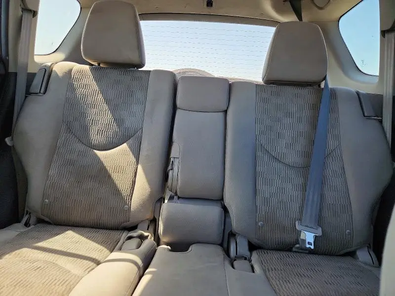2011 TOYOTA RAV4 BASE  