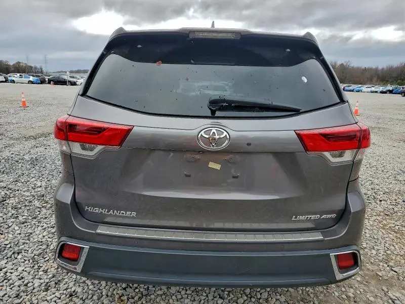 2018 TOYOTA HIGHLANDER LIMITED  