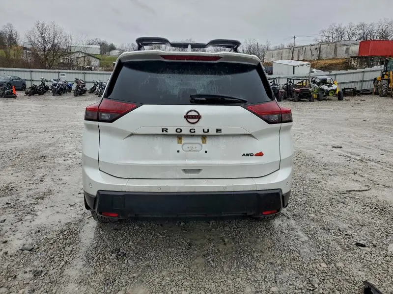 2025 NISSAN ROGUE SV  