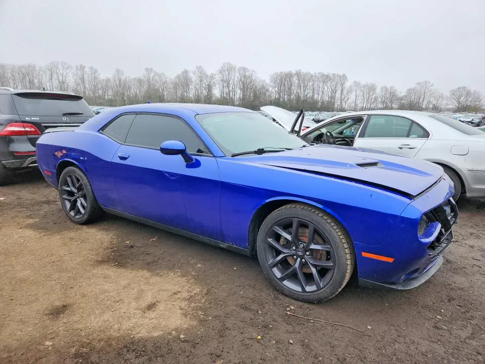 2021 DODGE CHALLENGER SXT  
