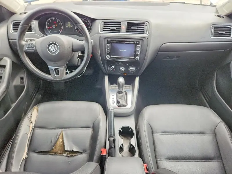 2012 VOLKSWAGEN JETTA SE  