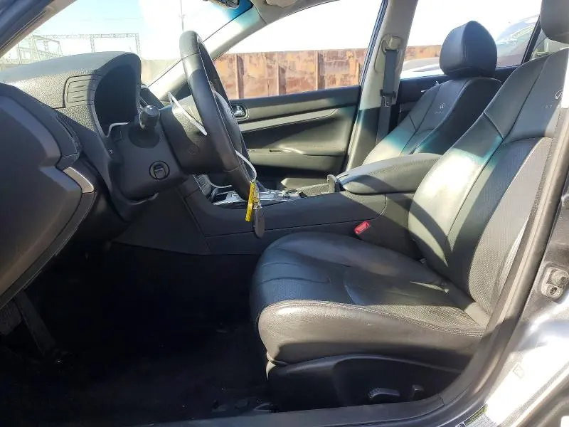 2010 INFINITI G37 BASE  