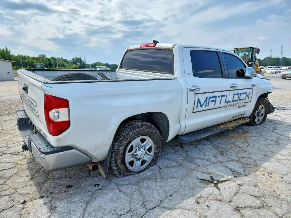 2020 TOYOTA TUNDRA SR5  