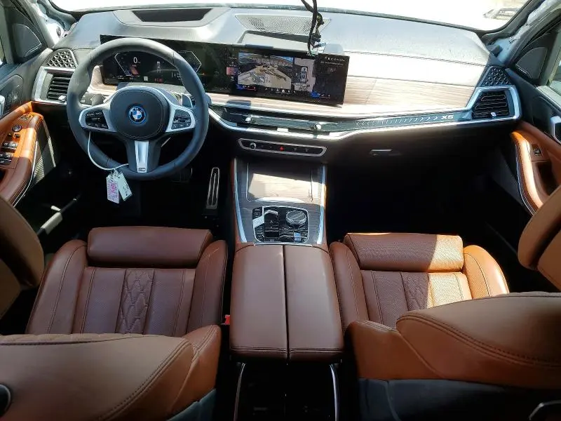 2025 BMW X5 XDRIVE50E  