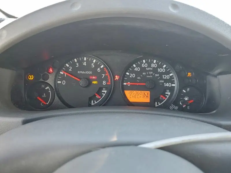 2013 NISSAN FRONTIER S  