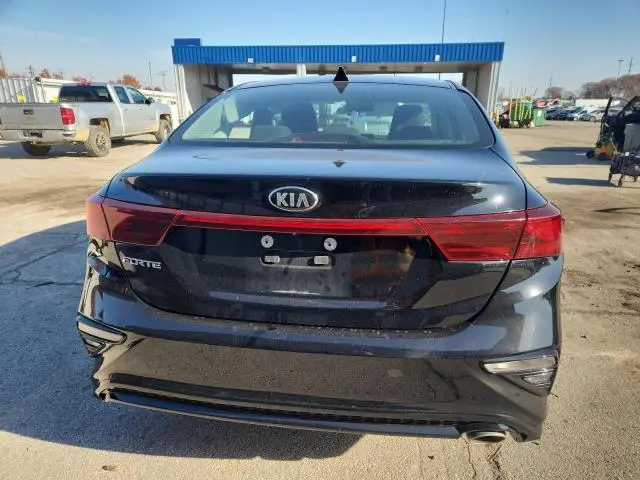 2019 KIA FORTE FE  