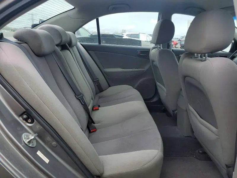2010 HYUNDAI SONATA GLS  