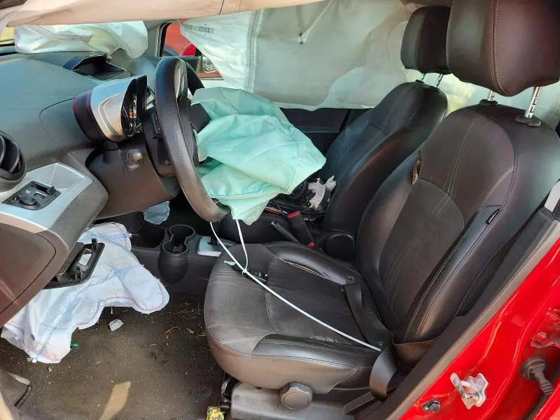 2015 CHEVROLET SPARK 1LT  