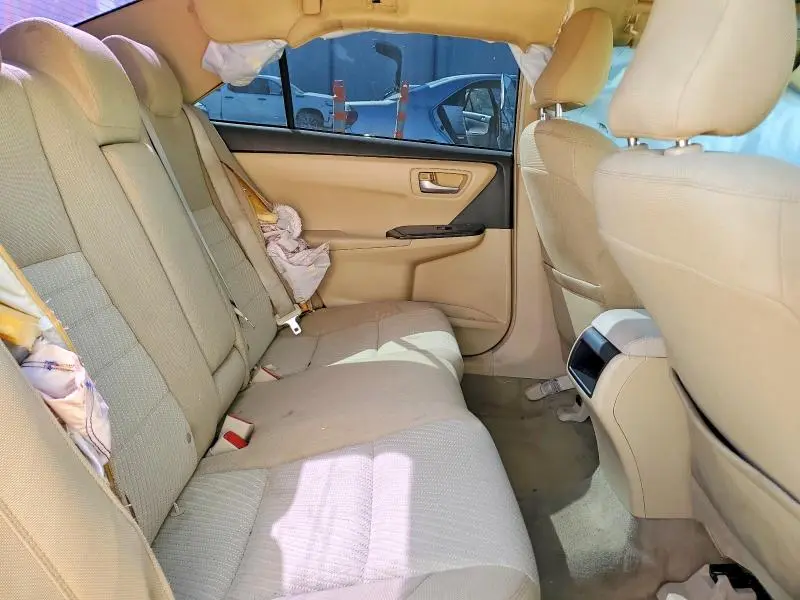 2015 TOYOTA CAMRY LE  