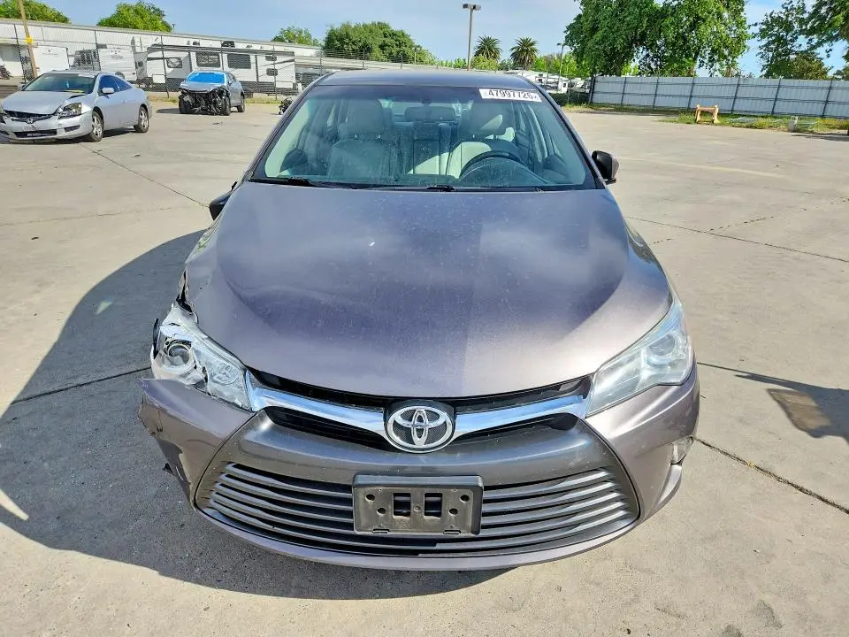 2015 TOYOTA CAMRY XLE  