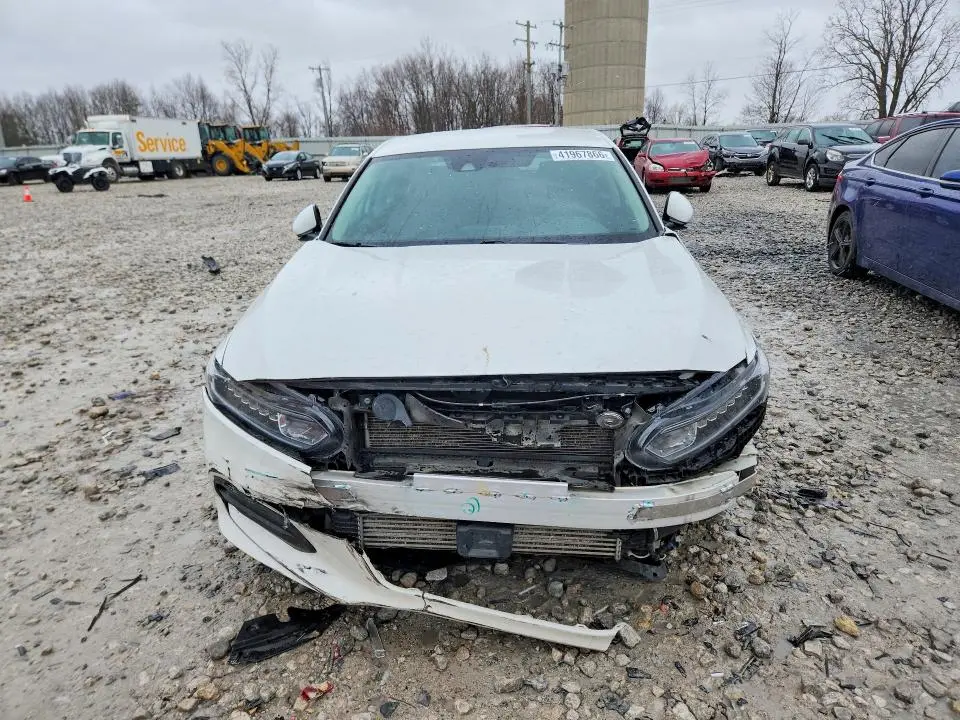 2018 HONDA ACCORD LX  