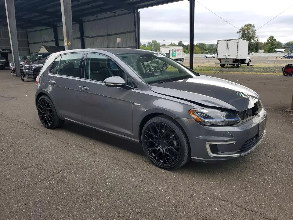 2017 VOLKSWAGEN E-GOLF SEL PREMIUM  