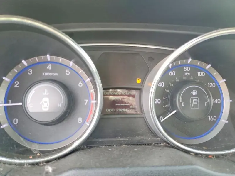 2011 HYUNDAI SONATA GLS  