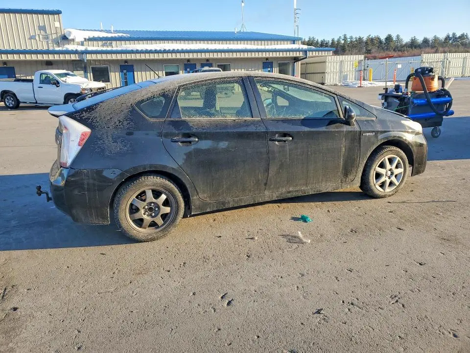 2015 TOYOTA PRIUS TWO  