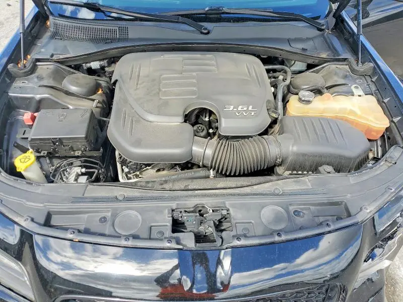 2019 CHRYSLER 300 S  