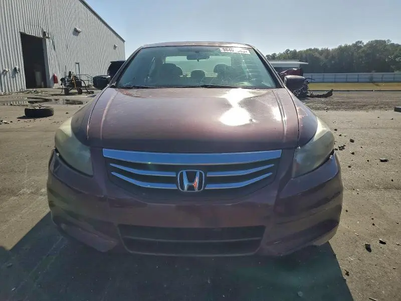 2011 HONDA ACCORD LX  