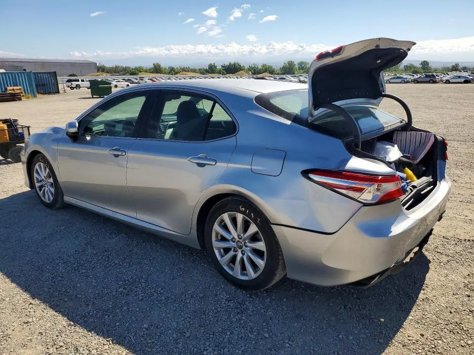 2018 TOYOTA CAMRY LE  