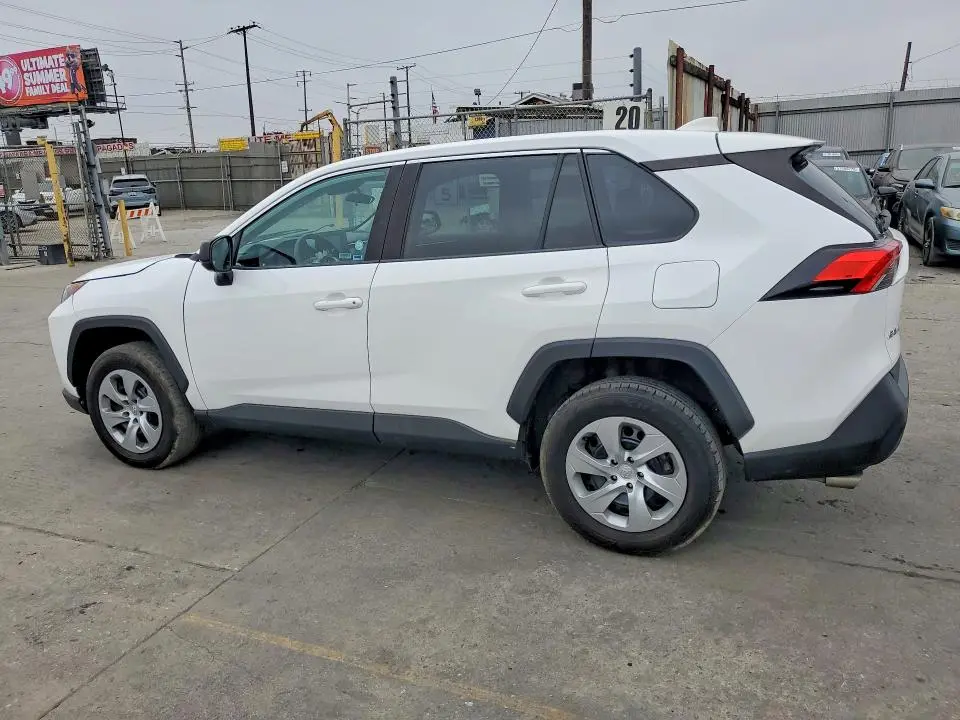 2022 TOYOTA RAV4 LE  