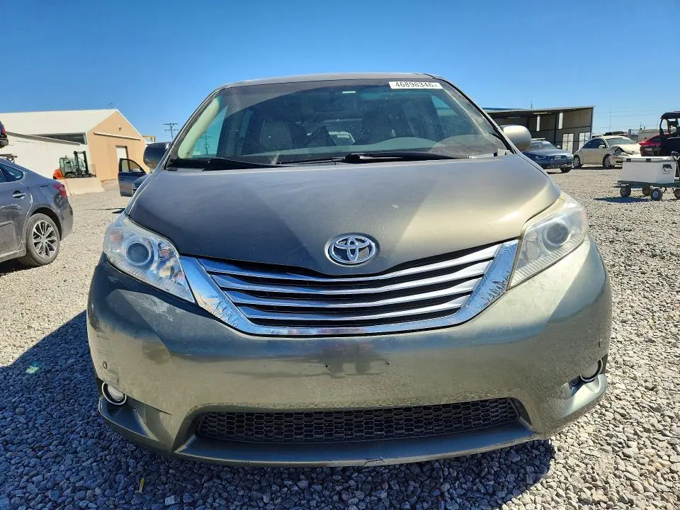 2011 TOYOTA SIENNA LIMITED 7-PASSENGER  