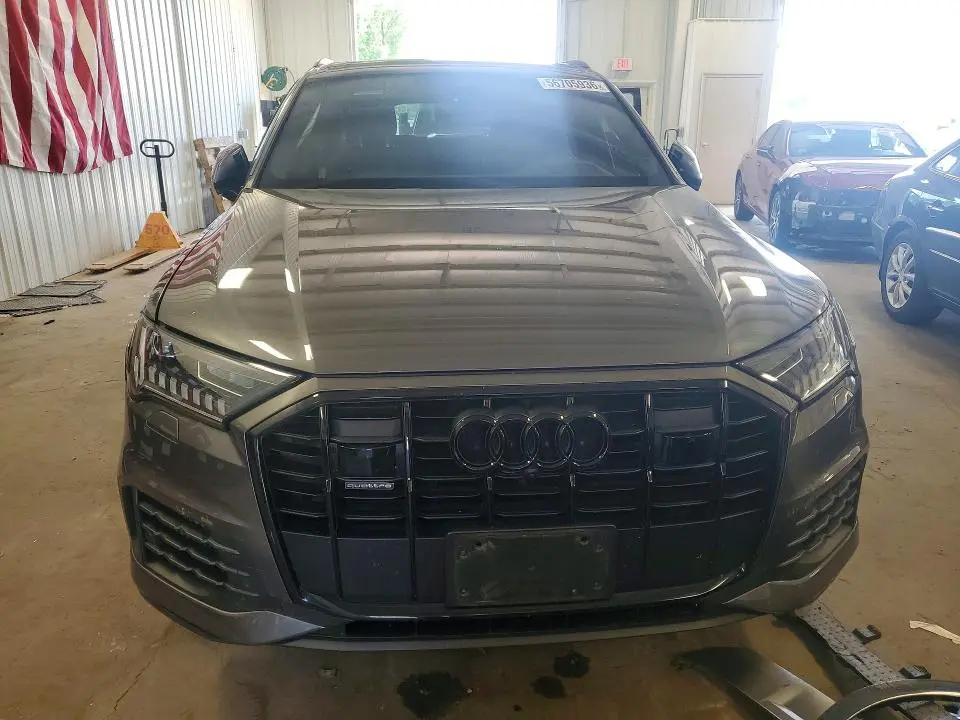 2021 AUDI Q7 PRESTIGE  
