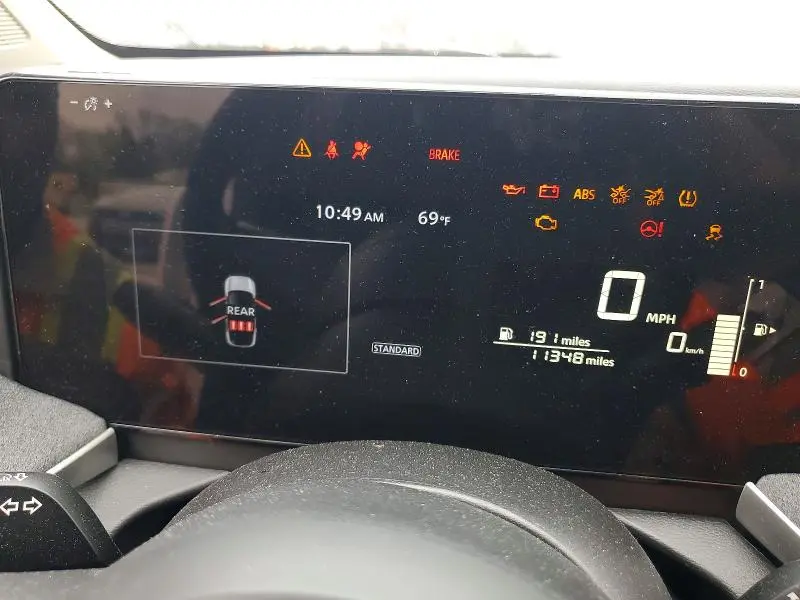2025 NISSAN KICKS SV  