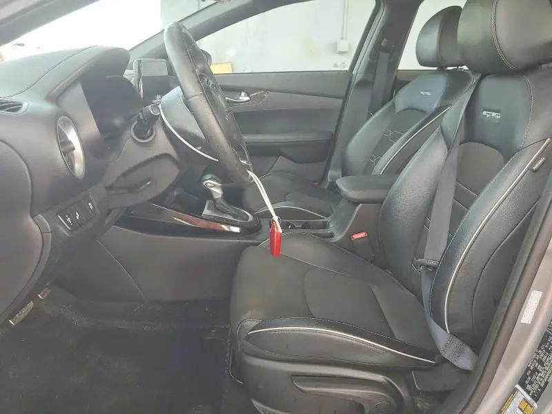 2024 KIA FORTE GT LINE  