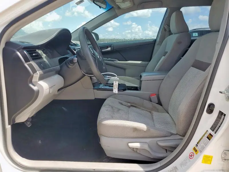 2014 TOYOTA CAMRY L  