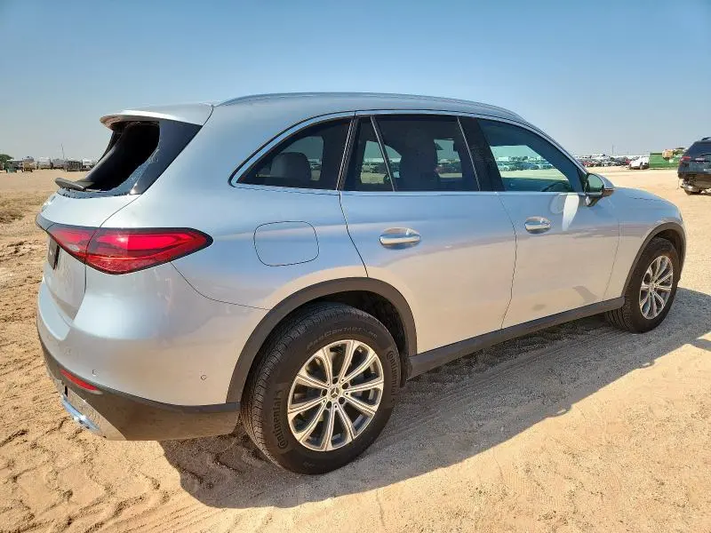 2025 MERCEDES-BENZ GLC 300  