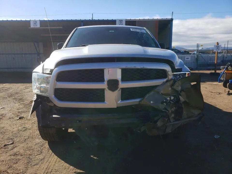 2016 RAM 1500 ST  