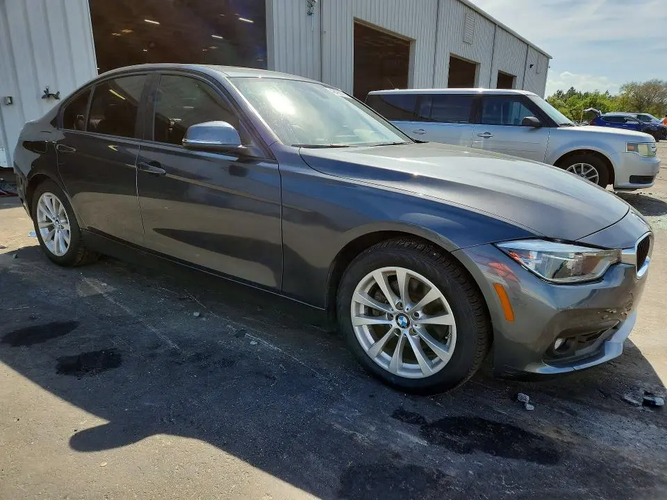 2018 BMW 320 I  