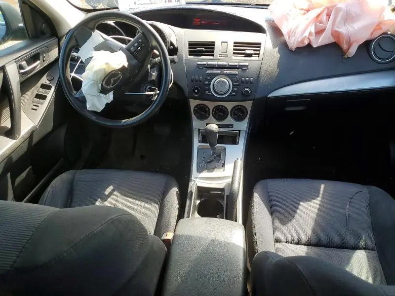 2010 MAZDA 3 I  