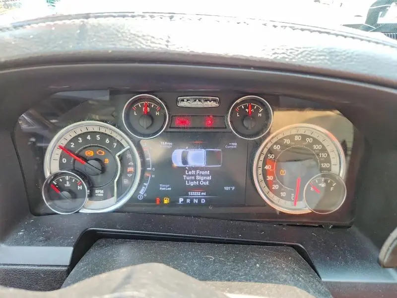 2015 RAM 1500 LARAMIE  