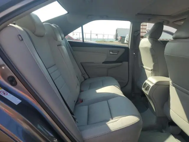 2015 TOYOTA CAMRY LE  