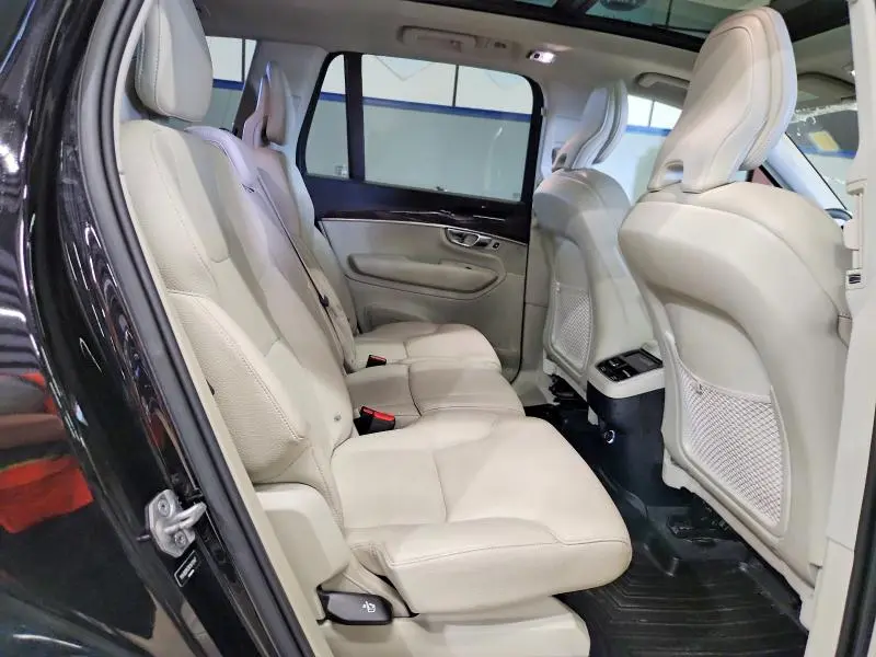 2019 VOLVO XC90 T5 MOMENTUM  