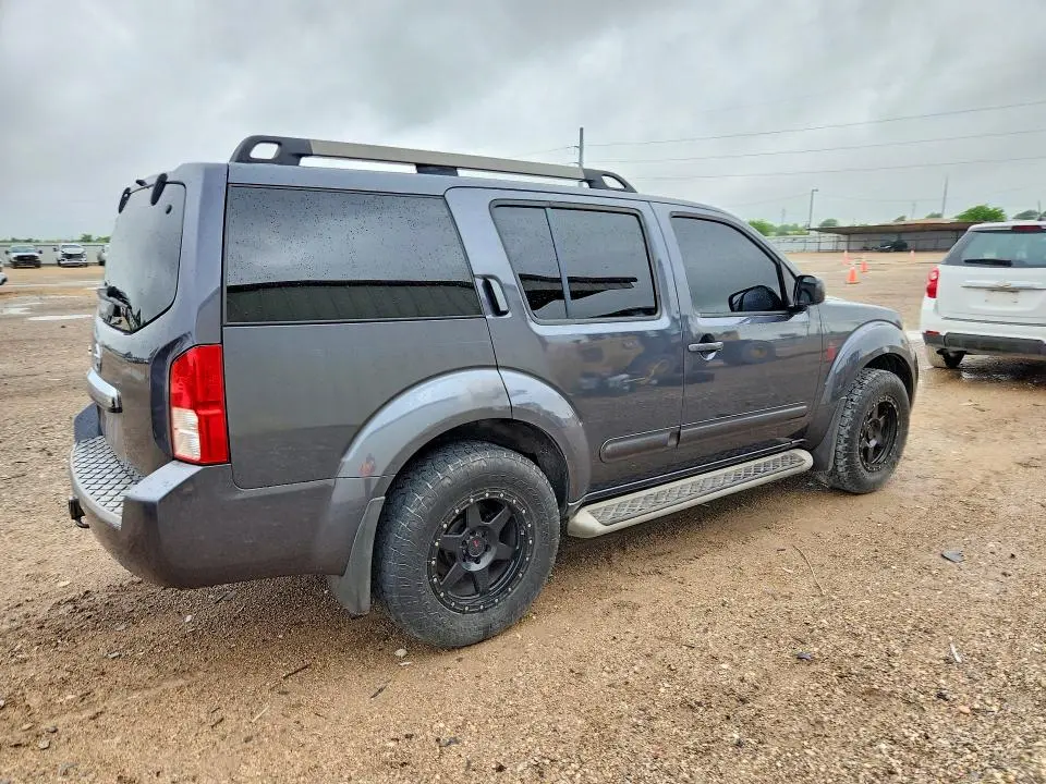 2012 NISSAN PATHFINDER S  