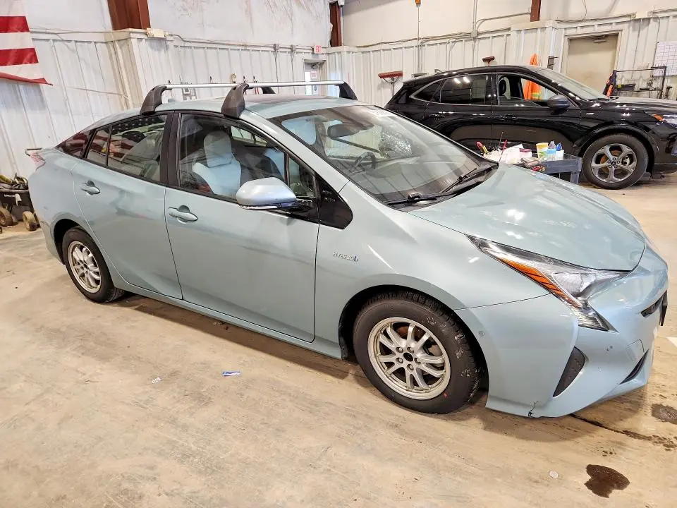 2018 TOYOTA PRIUS FOUR  