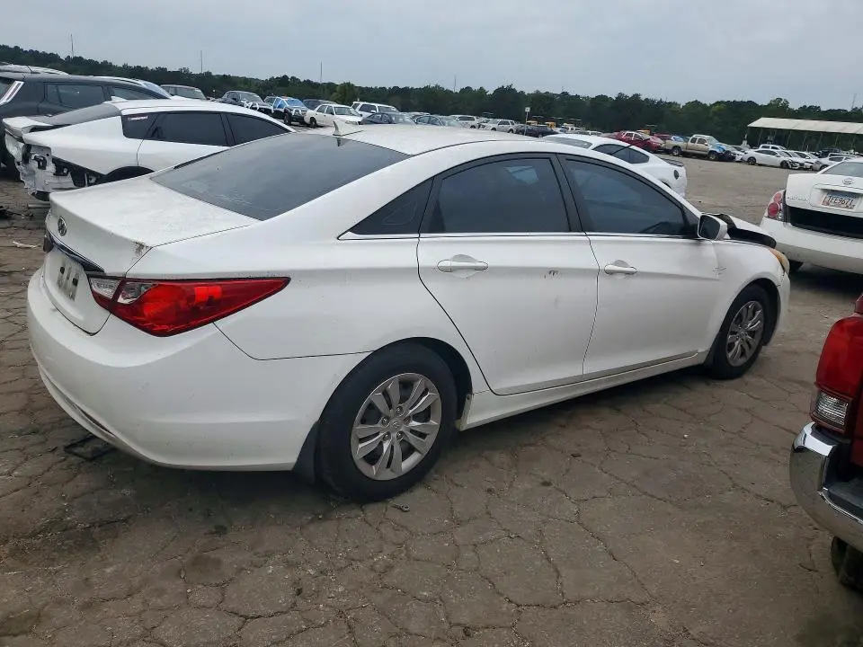 2011 HYUNDAI SONATA GLS  