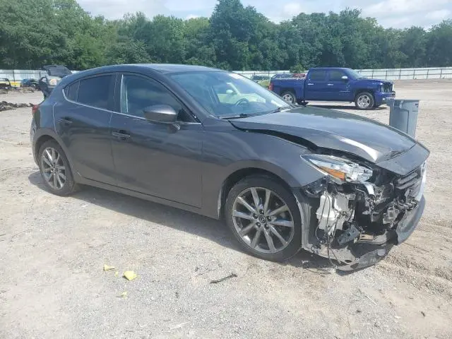 2018 MAZDA 3 TOURING  