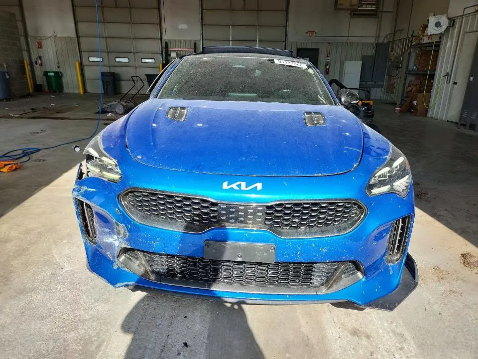 2022 KIA STINGER GT1  