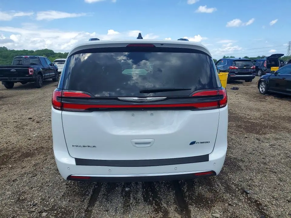 2023 CHRYSLER PACIFICA HYBRID PINNACLE  