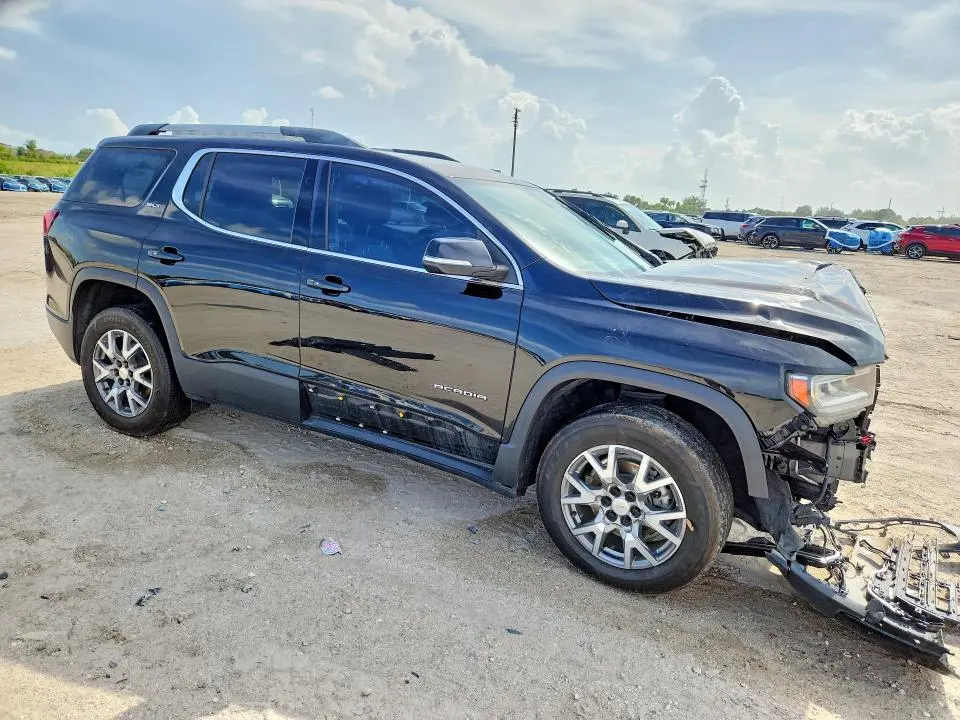 2021 GMC ACADIA SLT  