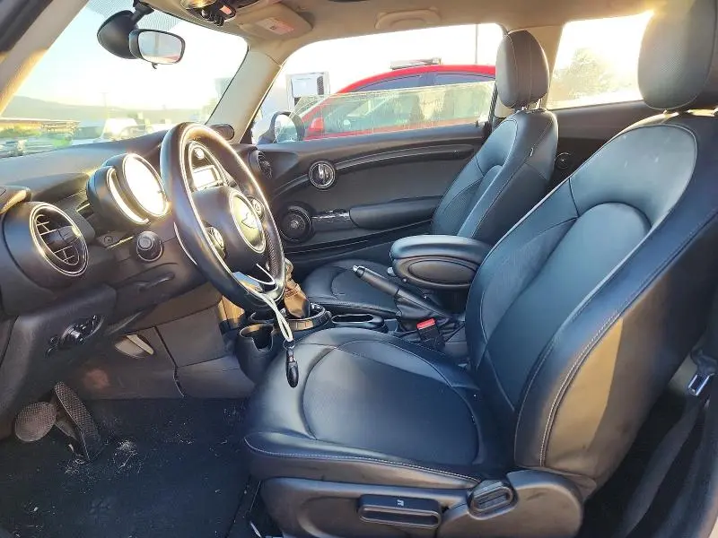 2015 MINI COOPER   