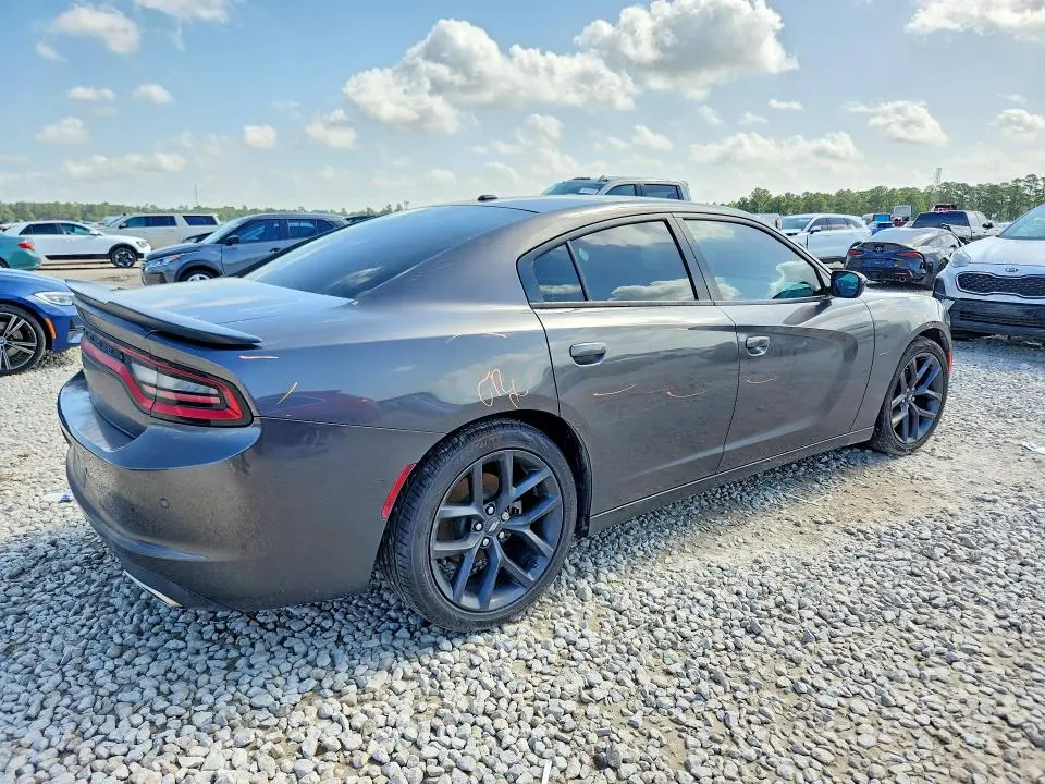2021 DODGE CHARGER SXT  