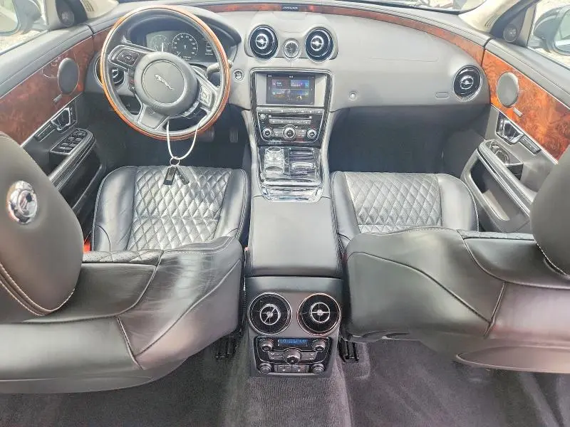 2016 JAGUAR XJL PORTFOLIO  