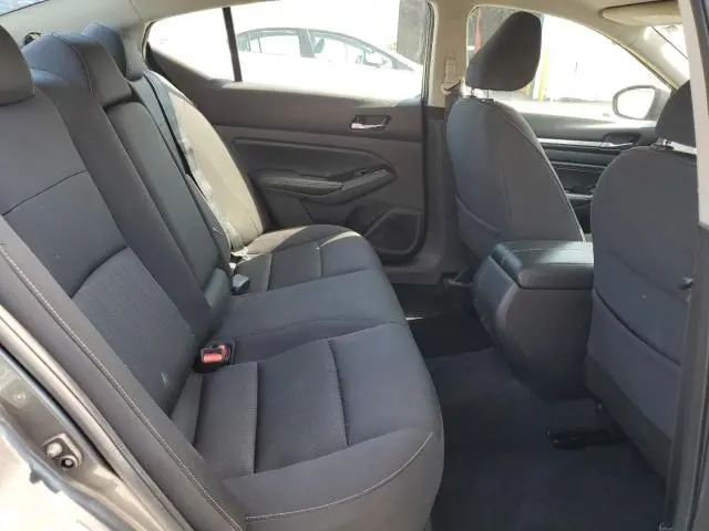 2021 NISSAN ALTIMA SV  