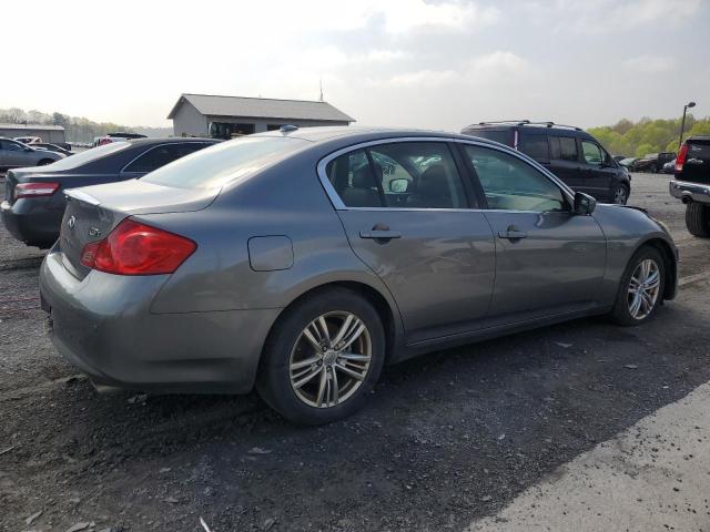 2013 INFINITI G37 