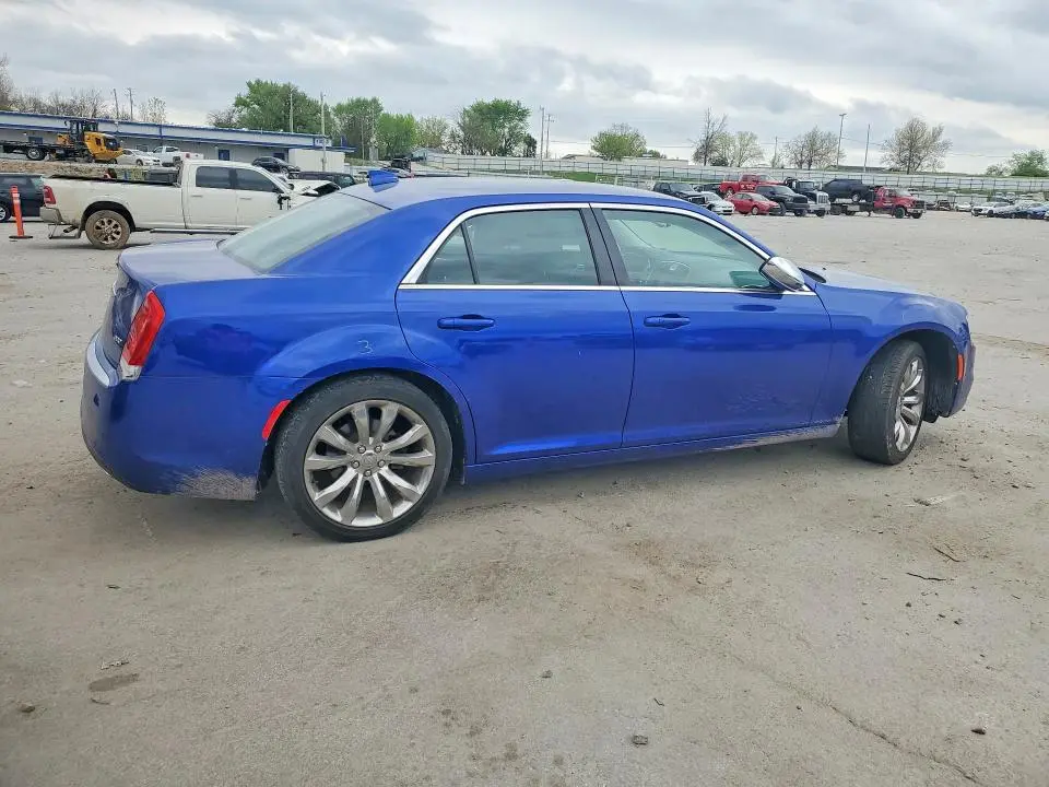 2019 CHRYSLER 300 TOURING  