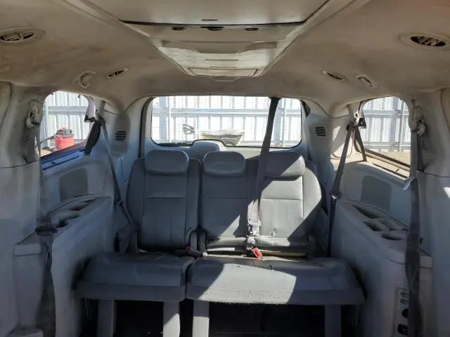 2010 CHRYSLER TOWN & COUNTRY TOURING  