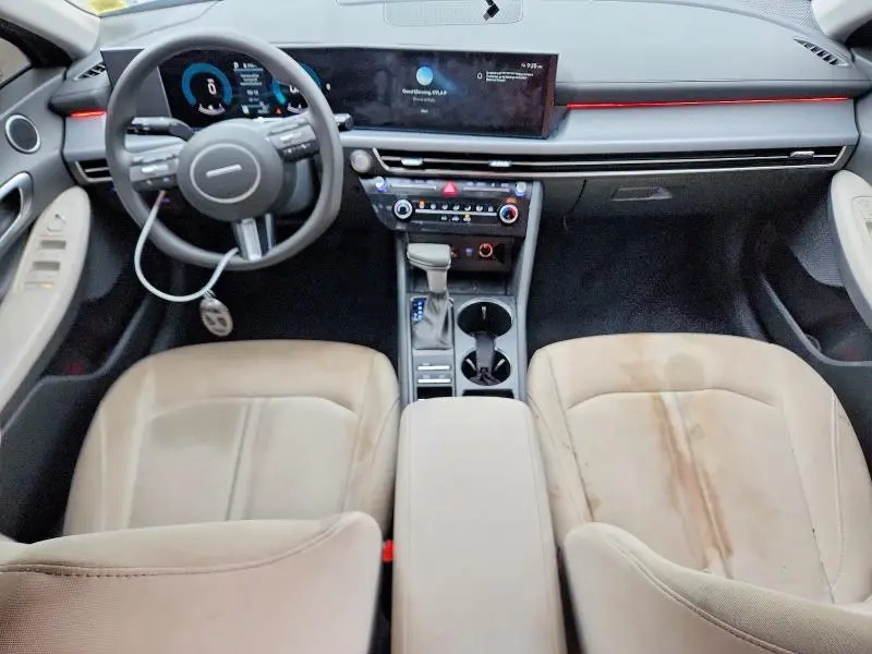 2025 HYUNDAI SONATA SE  