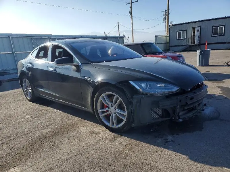 2015 TESLA MODEL S P85D  
